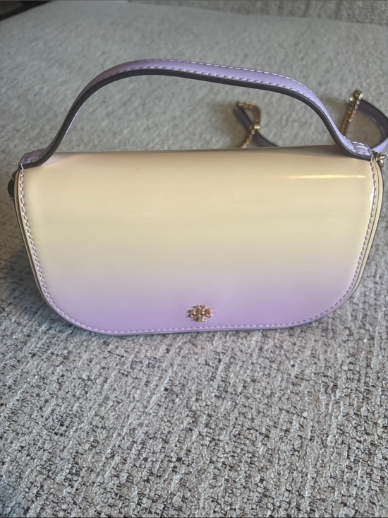 Tory Burch Handbags - Tory Burch Lavender Gradient Crossbody with Gold Chain